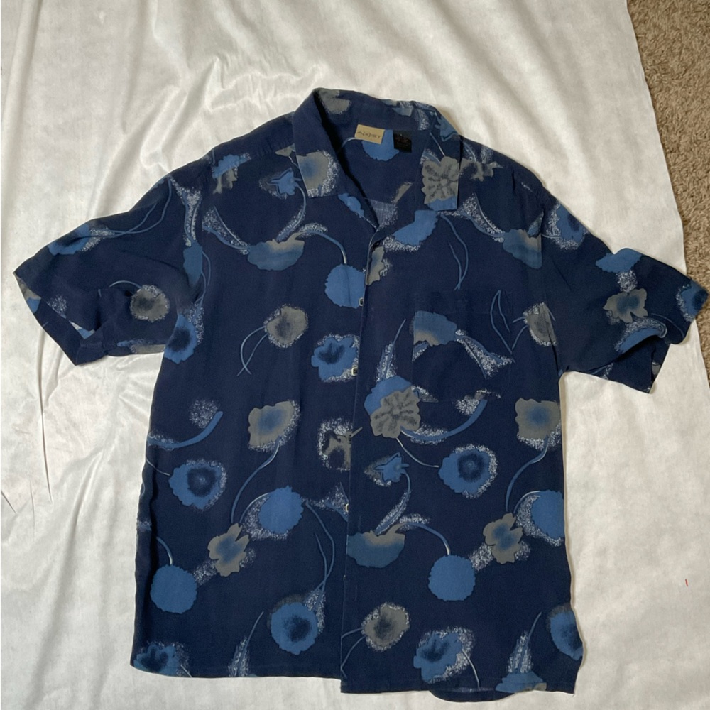 Axist Mens 100‎ percent silk shirt LG